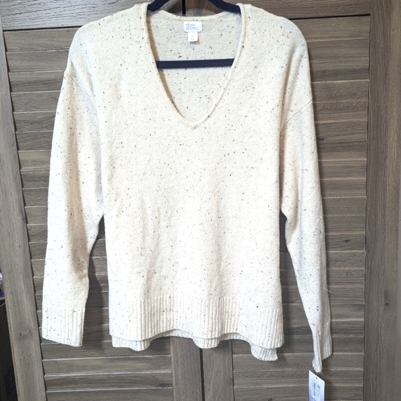 NWT Stars Above V neck sweater soft - Picture 1 of 6